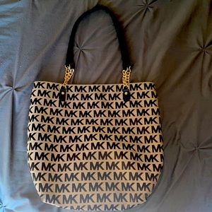 Michael kors tote